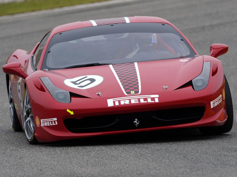  Ferrari 458 Italia Challenge 2010 года  (фото 10 из 52)